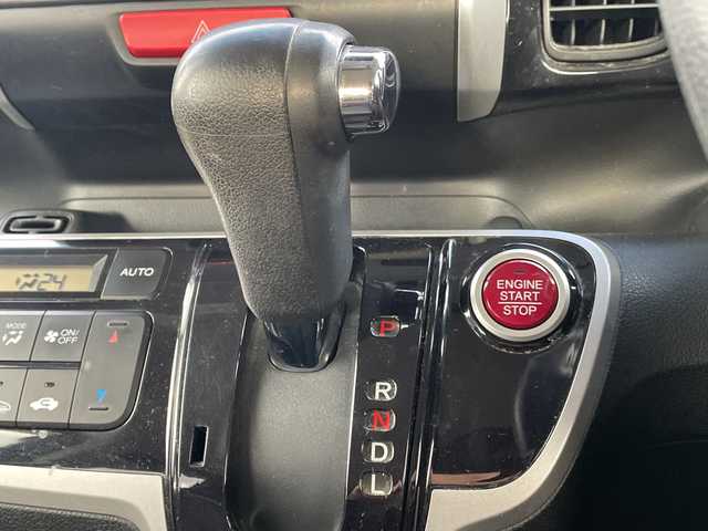 ホンダ Ｎ ＢＯＸ カスタム SSパッケージ 青森県 2015(平27)年 10.5万km プレミアムゴールドパープルパール 4WD/純正メモリナビ・ワンセグTV/CD・DVD・Bluetooth・SD/バックカメラ/両側パワースライドドア/前席シートヒーター/あんしんパッケージ/衝突軽減ブレーキ/サイド・カーテンエアバッグ/社外エンジンスターター/ETC/後席アームレスト/HIDヘッドライト/オートライト/フォグランプ/純正14インチアルミ/スマートキー/プッシュスタート