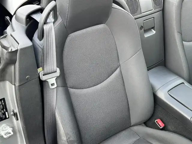 マツダ ロードスター S RHT 神奈川県 2013(平25)年 0.8万km アルミニウムメタリック ワンオーナー/純正ディーラーナビ/フルセグTV/BT/CD/DVD/ETC/革巻きハンドル/純正16インチAW/スペアキー×１/電動オープン/ハードトップ/HIDヘッドライト