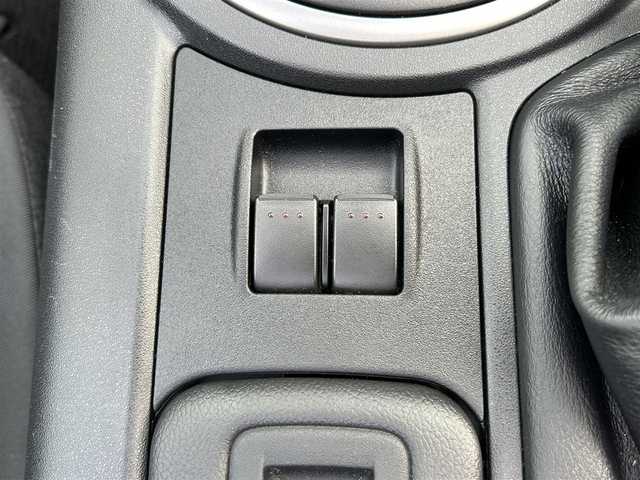 マツダ ロードスター S RHT 神奈川県 2013(平25)年 0.8万km アルミニウムメタリック ワンオーナー/純正ディーラーナビ/フルセグTV/BT/CD/DVD/ETC/革巻きハンドル/純正16インチAW/スペアキー×１/電動オープン/ハードトップ/HIDヘッドライト