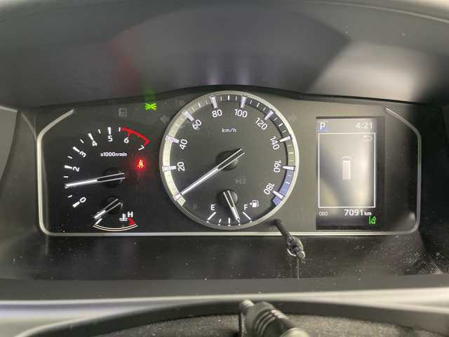 トヨタ ハイエース GL 道央・札幌 2023(令5)年 0.7万km ブラックマイカ ・４WD/寒冷地仕様/・FLEXオリジナルシート V/・トヨタセーフティセンス/・プリクラッシュセーフティ/・アルパイン11インチフローティングナビ/・DVD.CD.SD.BT.フルセグ/・パノラミックビューモニター/・バックカメラ/・アルパイン　フリップダウンモニター/・左パワースライドドア/・リアヒーター・クーラー/・LEDライト/オートハイビーム/・革調シートカバー/・ローダウン/・AC100V/・スマートキー