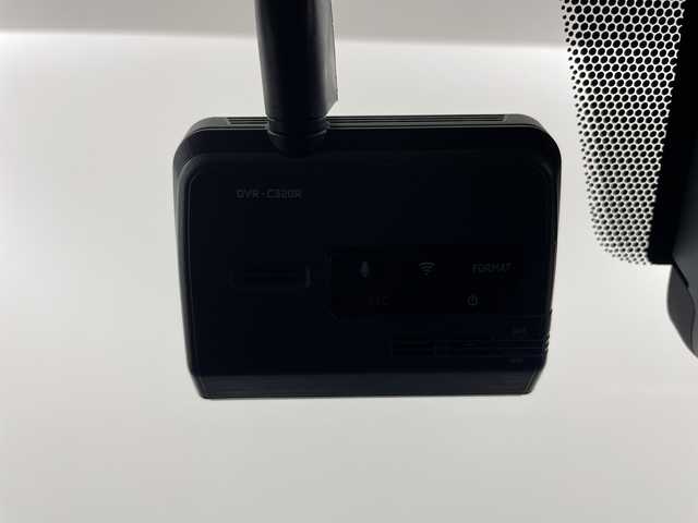 トヨタ ハイエース GL 道央・札幌 2023(令5)年 0.7万km ブラックマイカ ・４WD/寒冷地仕様/・FLEXオリジナルシート V/・トヨタセーフティセンス/・プリクラッシュセーフティ/・アルパイン11インチフローティングナビ/・DVD.CD.SD.BT.フルセグ/・パノラミックビューモニター/・バックカメラ/・アルパイン　フリップダウンモニター/・左パワースライドドア/・リアヒーター・クーラー/・LEDライト/オートハイビーム/・革調シートカバー/・ローダウン/・AC100V/・スマートキー