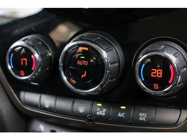 ＭＩＮＩ ＢＭＷ ミニ クロスオーバー クーパー D 栃木県 2022(令4)年 2万km MINI Yoursエニグマティックブラック インテリジェントセーフティ/レーンキープアシスト/LEDヘッドライト/ハーフレザーシート/純正ナビ　/・バックカメラ　/・Bluetooth/クルーズコントロール/オートワイパー　/オートライト/MINI純正ルーフボックス　/パワーバックドア　/純正17インチアルミホイール/前後ドライブレコーダー/ミラー一体型ETC