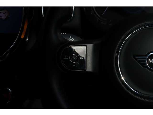 ＭＩＮＩ ＢＭＷ ミニ クロスオーバー クーパー D 栃木県 2022(令4)年 2万km MINI Yoursエニグマティックブラック インテリジェントセーフティ/レーンキープアシスト/LEDヘッドライト/ハーフレザーシート/純正ナビ　/・バックカメラ　/・Bluetooth/クルーズコントロール/オートワイパー　/オートライト/MINI純正ルーフボックス　/パワーバックドア　/純正17インチアルミホイール/前後ドライブレコーダー/ミラー一体型ETC