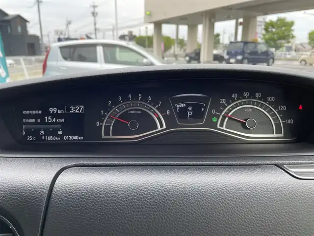 ホンダ Ｎ ＢＯＸ カスタム L スタイル+ブラック 三重県 2023(令5)年 1.3万km クリスタルブラックパール 登録時13040km/禁煙車/純正ディスプレイオーディオ(AM/FM/ワンセグ/CD/Bluetooth)/前席シートヒーター/レーダークルーズコントロール/オートライト/LED/クリアランスソナー/オートホールドブレーキ/革巻きステアリング/純正フロアマット/純正ホイール/レーンキープアシスト/衝突軽減システム/横滑り防止装置/プッシュスタート/電子パーキング/スマートキー×2