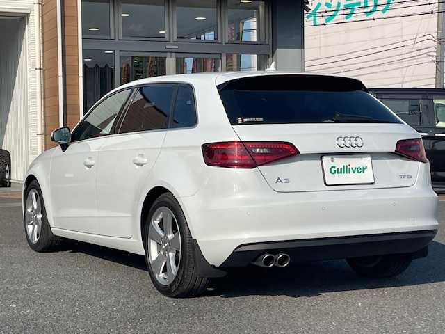 アウディ Ａ３ SB1．4TFSIシリンダーオンデマンド 埼玉県 2015(平27)年 1.7万km パール ワンオーナーHDDナビ/フルセグテレビ/バックカメラ/アイドリングストップ/クルーズコントロール/プッシュスタート/ETC/HID/パドルシフト/デュアルエアコン/ミラーヒーター/リアフォグランプ/ドライブモード