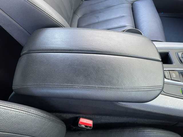 ＢＭＷ Ｘ５ xDrive 35d Mスポーツ 神奈川県 2014(平26)年 11万km アルピンホワイトⅢ インテリジェントセーフティ/純正HDDナビ		/・CD/DVD/BT	/バックカメラ/クリアランスソナー/バックミラー内臓ETC	/レザーシート/前席パワーシート/全席シートヒーター/スライディングサンルーフ/ルーフレール/パワーバックドア/クルーズコントロール/純正19インチAW/アイドリングストップ/パドルシフト付ステアリング/純正HIDヘッドライト/オートライト/フロント/バックフォグ/プッシュEgスタート/ストップ		/スマートキー×2/ターンランプ付電動格納ドアミラー/ドアバイザー/純正フロアマット/取扱説明書/新車時保証書