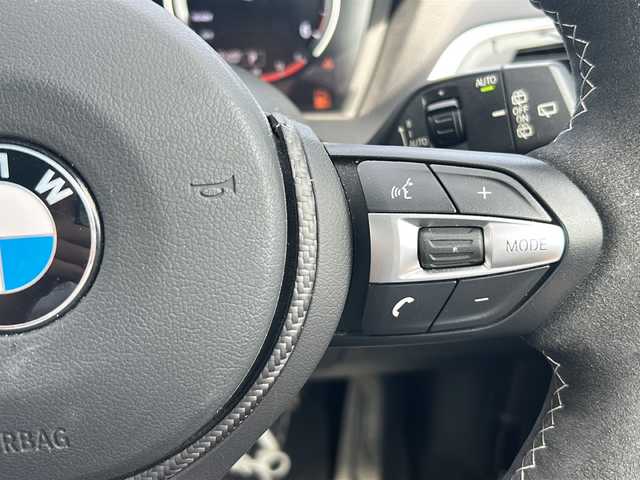 ＢＭＷ １１８ｄ Mスポーツ エディションシャドー 山口県 2017(平29)年 6.5万km ミネラルグレー 純正ナビゲーション/バックカメラ/コンフォートパッケージ/アクティブクルーズコントロール/パーキングサポートパッケージ/LEDヘッドランプ/オートライト/左右独立温度調整オートエアコン/ミラー一体型ETC/ダコタ革シート/シートヒーター【運転席/助手席】/保証書/取扱説明書/スペアキー１本