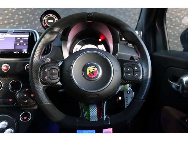 アバルト ５９５ コンペティツィオーネ 大分県 2018(平30)年 1.6万km Gligio Campovolo 禁煙/レコードモンツァマフラー/Ｓａｂｅｌｔシート/ｂｒｅｍｂｏキャリパー/ＯＫＵＹＡＭＡトランクブレースバー/ＴＷＳ１７インチＡＷ/社外ナビ（AVIC-RZ301）/地デジ/バックカメラ/パドルシフト/純正ドライブレコーダー/ＥＴＣ