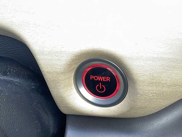 ホンダ フリード ハイブリット G ホンダセンシング 静岡県 2018(平30)年 6万km コバルトブルーパール ホンダセンシング/・衝突軽減ブレーキ/・路外逸脱抑制機能/・歩行者事故低減ステアリング/・誤発進抑制機能/・先行車追従機能/・標識認識機能/ナビ/・ラジオ/・SD/CD/DVD/ipod/USB/Bluetooth/フルセグTV/主要装備/・両側パワースライドドア　/・レーダークルーズコントロール　/・ＬＥＤヘッドライト　/・ＥＴＣ　/・ステアリングリモコン　/・オートライト　/・コーナーセンサー　/・プッシュスタート　/・スマートキー　/・純正アルミキャップ/・純正フロアマット