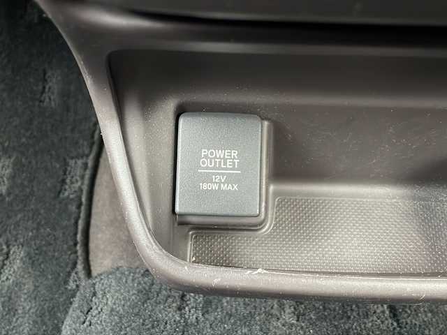 ホンダ フリード ハイブリット G ホンダセンシング 静岡県 2018(平30)年 6万km コバルトブルーパール ホンダセンシング/・衝突軽減ブレーキ/・路外逸脱抑制機能/・歩行者事故低減ステアリング/・誤発進抑制機能/・先行車追従機能/・標識認識機能/ナビ/・ラジオ/・SD/CD/DVD/ipod/USB/Bluetooth/フルセグTV/主要装備/・両側パワースライドドア　/・レーダークルーズコントロール　/・ＬＥＤヘッドライト　/・ＥＴＣ　/・ステアリングリモコン　/・オートライト　/・コーナーセンサー　/・プッシュスタート　/・スマートキー　/・純正アルミキャップ/・純正フロアマット