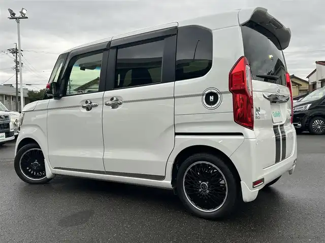 ホンダ Ｎ ＢＯＸ G L ホンダセンシング 愛知県 2018(平30)年 3.7万km プラチナホワイトパール ワンオーナー/純正8型ナビ/フルセグTV/片側パワースライドドア/バックカメラ/ビルトインETC/ドライブレコーダー/アダプティブクルーズコントロール/ホンダセンシング/・衝突被害軽減ブレーキ/・前後誤発進抑制機能/・車線維持支援システム/・標識認識機能/LEDヘッドランプ/ステアリングスイッチ/社外エアロ/社外15インチアルミホイール/スマートキー/プッシュエンジンスタート/禁煙車