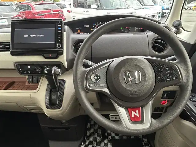 ホンダ Ｎ ＢＯＸ G L ホンダセンシング 愛知県 2018(平30)年 3.7万km プラチナホワイトパール ワンオーナー/純正8型ナビ/フルセグTV/片側パワースライドドア/バックカメラ/ビルトインETC/ドライブレコーダー/アダプティブクルーズコントロール/ホンダセンシング/・衝突被害軽減ブレーキ/・前後誤発進抑制機能/・車線維持支援システム/・標識認識機能/LEDヘッドランプ/ステアリングスイッチ/社外エアロ/社外15インチアルミホイール/スマートキー/プッシュエンジンスタート/禁煙車