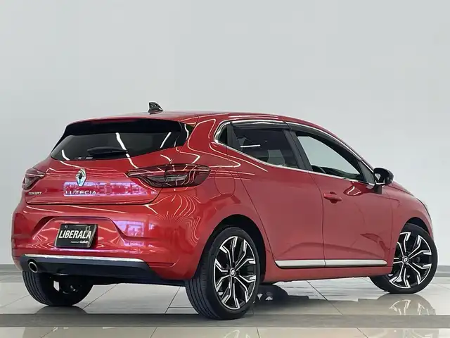 ルノー ルノー ルーテシア インテンス プラス 岡山県 2022(令4)年 2.5万km ルージュフラムM 純正ディスプレイオーディオ/Bluetooth/AppleCarPlay/AndroidAuto/USB/バックカメラ/パドルシフト/黒レザーシート/ステアリングヒーター/シートヒーター（D/N）/ACC/ブラインドスポット/前後コーナーセンサー/前後ドライブレコーダー/ETC