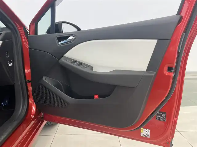 ルノー ルノー ルーテシア インテンス プラス 岡山県 2022(令4)年 2.5万km ルージュフラムM 純正ディスプレイオーディオ/Bluetooth/AppleCarPlay/AndroidAuto/USB/バックカメラ/パドルシフト/黒レザーシート/ステアリングヒーター/シートヒーター（D/N）/ACC/ブラインドスポット/前後コーナーセンサー/前後ドライブレコーダー/ETC