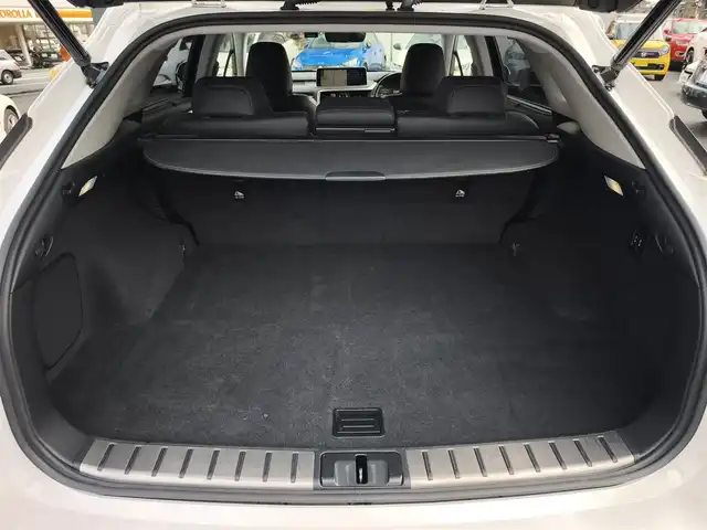 レクサス ＲＸ 450h バージョンL 熊本県 2022(令4)年 3.9万km ソニッククォーツ ワンオーナ/純正ナビ/【フルセグTV/Bluetooth/CD/DVD/ミラーキャスト】/全方囲カメラ/バックカメラ/レーダークルーズコントロール/衝突被害軽減装置/プリクラッシュセーフティ/パーキングサポートブレーキ/パーキングサポートアラート/ブラインドスポットモニター/レーンキープアシスト/コーナーセンサー/ヘッドアップディスプレイ/パドルシフト/純正20インチAW/前後ドライブレコーダー/ビルトインETC/オートLEDヘッドライト/オートハイビーム/ウィンカーミラー/プッシュスタート/ステアリングスイッチ/純正フロアマット/横滑り防止/盗難防止装置/保証書/取扱説明書