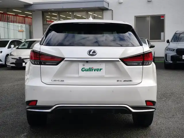 レクサス ＲＸ 450h バージョンL 熊本県 2022(令4)年 3.9万km ソニッククォーツ ワンオーナ/純正ナビ/【フルセグTV/Bluetooth/CD/DVD/ミラーキャスト】/全方囲カメラ/バックカメラ/レーダークルーズコントロール/衝突被害軽減装置/プリクラッシュセーフティ/パーキングサポートブレーキ/パーキングサポートアラート/ブラインドスポットモニター/レーンキープアシスト/コーナーセンサー/ヘッドアップディスプレイ/パドルシフト/純正20インチAW/前後ドライブレコーダー/ビルトインETC/オートLEDヘッドライト/オートハイビーム/ウィンカーミラー/プッシュスタート/ステアリングスイッチ/純正フロアマット/横滑り防止/盗難防止装置/保証書/取扱説明書