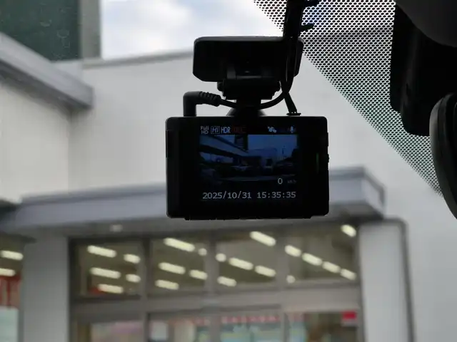 レクサス ＲＸ 450h バージョンL 熊本県 2022(令4)年 3.9万km ソニッククォーツ ワンオーナ/純正ナビ/【フルセグTV/Bluetooth/CD/DVD/ミラーキャスト】/全方囲カメラ/バックカメラ/レーダークルーズコントロール/衝突被害軽減装置/プリクラッシュセーフティ/パーキングサポートブレーキ/パーキングサポートアラート/ブラインドスポットモニター/レーンキープアシスト/コーナーセンサー/ヘッドアップディスプレイ/パドルシフト/純正20インチAW/前後ドライブレコーダー/ビルトインETC/オートLEDヘッドライト/オートハイビーム/ウィンカーミラー/プッシュスタート/ステアリングスイッチ/純正フロアマット/横滑り防止/盗難防止装置/保証書/取扱説明書