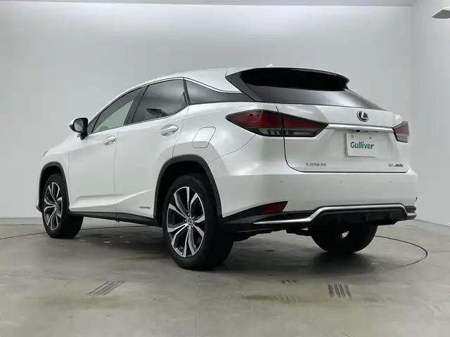 レクサス ＲＸ 450h バージョンL 岡山県 2022(令4)年 3.9万km ソニッククォーツ 純正12.3ナビ/【フルセグTV/Bluetooth/CD/DVD/USB接続】/パノラミックビューモニター/三眼LEDヘッドライト/レーダークルーズコントロール/プリクラッシュセーフティ/パーキングサポートブレーキ/パーキングサポートアラート/ブラインドスポットモニター/レーンキープアシスト/ヘッドアップディスプレイ/前席エアシート/全席シートヒーター/前席パワーシート/前席シートメモリー/ステアリングヒーター/オートブレーキホールド/パドルシフト/純正20インチAW/社外ドライブレコーダー（前後）/型番:DC-DR652/ビルトインETC2.0/オートハイビーム/ウィンカーミラー/プッシュスタート/ステアリングスイッチ/純正フロアマット/横滑り防止/盗難防止装置