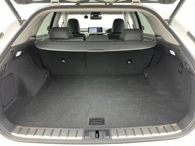 レクサス ＲＸ 450h バージョンL 岡山県 2022(令4)年 3.9万km ソニッククォーツ 純正12.3ナビ/【フルセグTV/Bluetooth/CD/DVD/USB接続】/パノラミックビューモニター/三眼LEDヘッドライト/レーダークルーズコントロール/プリクラッシュセーフティ/パーキングサポートブレーキ/パーキングサポートアラート/ブラインドスポットモニター/レーンキープアシスト/ヘッドアップディスプレイ/前席エアシート/全席シートヒーター/前席パワーシート/前席シートメモリー/ステアリングヒーター/オートブレーキホールド/パドルシフト/純正20インチAW/社外ドライブレコーダー（前後）/型番:DC-DR652/ビルトインETC2.0/オートハイビーム/ウィンカーミラー/プッシュスタート/ステアリングスイッチ/純正フロアマット/横滑り防止/盗難防止装置