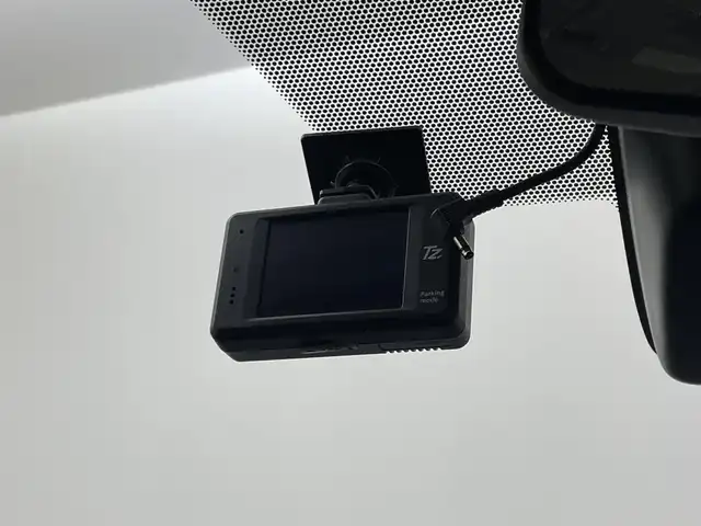 トヨタ シエンタ ハイブリッド ファンベースG 埼玉県 2019(令1)年 7.6万km センシュアルレッドマイカ 社外ナビ　パノラミックビューモニター　ビルトインＥＴＣ　ドライブレコーダー　セーフティセンス　クルーズコントロール　両側パワースライドドドア　社外アルミホイール　スマートキー　オートライト　地デジＴＶ