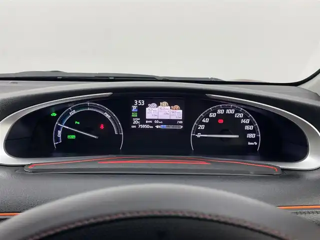 トヨタ シエンタ ハイブリッド ファンベースG 埼玉県 2019(令1)年 7.6万km センシュアルレッドマイカ 社外ナビ　パノラミックビューモニター　ビルトインＥＴＣ　ドライブレコーダー　セーフティセンス　クルーズコントロール　両側パワースライドドドア　社外アルミホイール　スマートキー　オートライト　地デジＴＶ