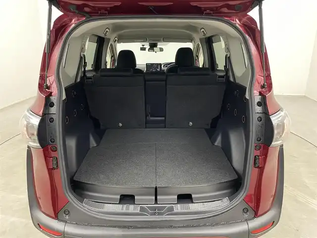 トヨタ シエンタ ハイブリッド ファンベースG 埼玉県 2019(令1)年 7.6万km センシュアルレッドマイカ 社外ナビ　パノラミックビューモニター　ビルトインＥＴＣ　ドライブレコーダー　セーフティセンス　クルーズコントロール　両側パワースライドドドア　社外アルミホイール　スマートキー　オートライト　地デジＴＶ