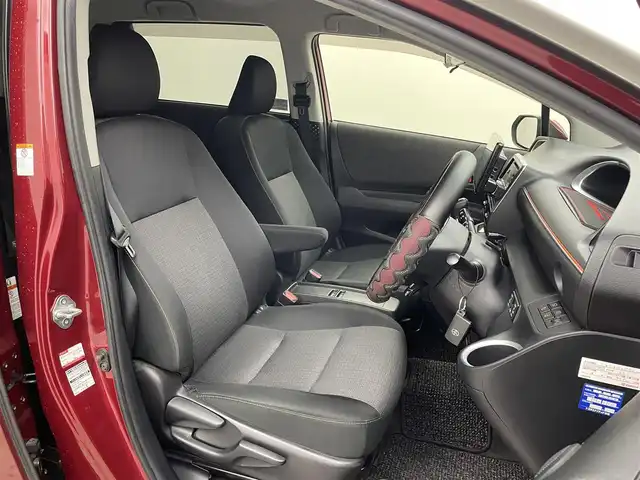 トヨタ シエンタ ハイブリッド ファンベースG 埼玉県 2019(令1)年 7.6万km センシュアルレッドマイカ 社外ナビ　パノラミックビューモニター　ビルトインＥＴＣ　ドライブレコーダー　セーフティセンス　クルーズコントロール　両側パワースライドドドア　社外アルミホイール　スマートキー　オートライト　地デジＴＶ