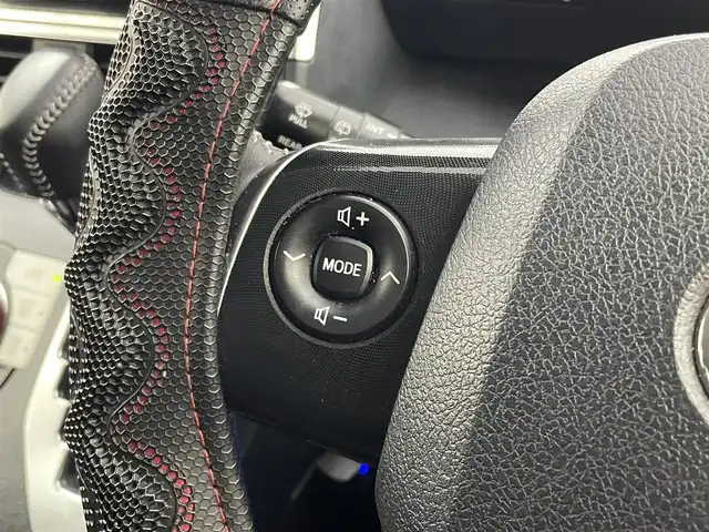 トヨタ シエンタ ハイブリッド ファンベースG 埼玉県 2019(令1)年 7.6万km センシュアルレッドマイカ 社外ナビ　パノラミックビューモニター　ビルトインＥＴＣ　ドライブレコーダー　セーフティセンス　クルーズコントロール　両側パワースライドドドア　社外アルミホイール　スマートキー　オートライト　地デジＴＶ