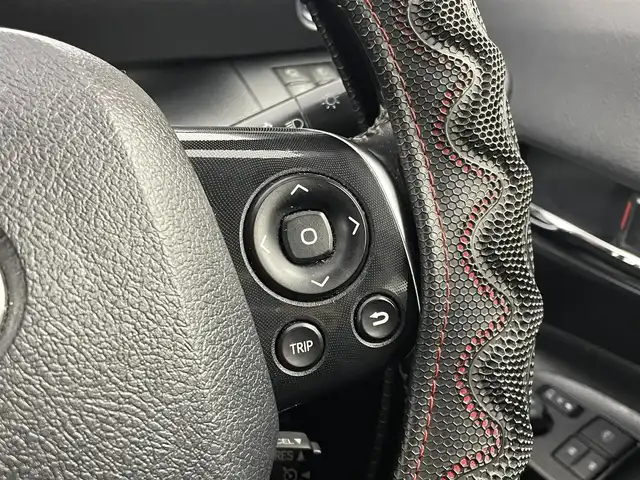 トヨタ シエンタ ハイブリッド ファンベースG 埼玉県 2019(令1)年 7.6万km センシュアルレッドマイカ 社外ナビ　パノラミックビューモニター　ビルトインＥＴＣ　ドライブレコーダー　セーフティセンス　クルーズコントロール　両側パワースライドドドア　社外アルミホイール　スマートキー　オートライト　地デジＴＶ