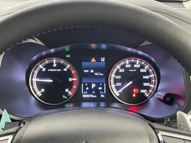 三菱 デリカＤ：５ シャモニー 埼玉県 2025(令7)年 0.1千km 黒 登録済未使用車　マルチアラウンドモニター　ＢＳＭ　レーダークルーズコントロール　シートヒーター　ステアリングヒーター　ＡＣ１００Ｖ　両側パワースライドドア　純正アルミホイール　オートハイビーム　ＬＥＤ