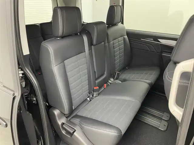 三菱 デリカＤ：５ シャモニー 埼玉県 2025(令7)年 0.1千km 黒 登録済未使用車　マルチアラウンドモニター　ＢＳＭ　レーダークルーズコントロール　シートヒーター　ステアリングヒーター　ＡＣ１００Ｖ　両側パワースライドドア　純正アルミホイール　オートハイビーム　ＬＥＤ