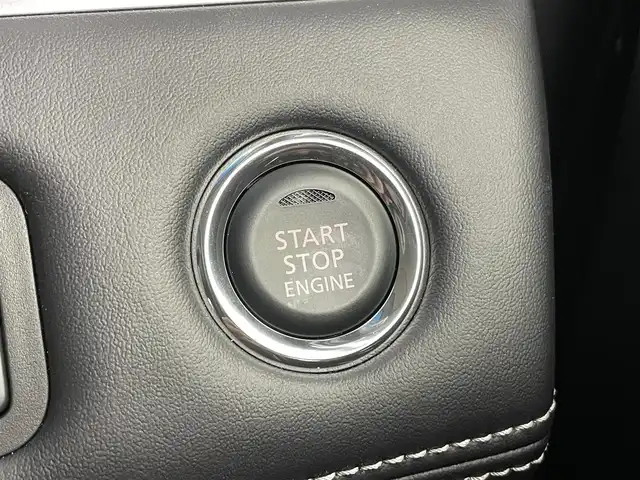 三菱 デリカＤ：５ シャモニー 埼玉県 2025(令7)年 0.1千km 黒 登録済未使用車　マルチアラウンドモニター　ＢＳＭ　レーダークルーズコントロール　シートヒーター　ステアリングヒーター　ＡＣ１００Ｖ　両側パワースライドドア　純正アルミホイール　オートハイビーム　ＬＥＤ