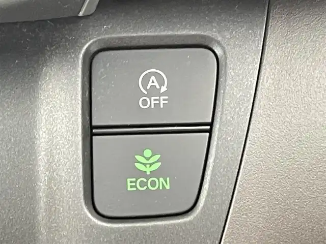 ホンダ フリード G ホンダセンシング 千葉県 2019(平31)年 6.2万km ホワイトオーキッドパール 禁煙車　/社外７型ナビ（MDV-S706）　/AM＆FM＆Bluetooth＆フルセグTV＆CD＆DVD/ホンダセンシング/衝突軽減ブレーキ/レーダークルーズコントロール　/ビルトインＥＴＣ　/レーンキープアシスト　/両側電動スライドドア　/ＬＥＤヘッドライト（オートライト付き）/ドアバイザー　/ＩＳＯＦＩＸ/2列目キャプテンシート/バックカメラ/アイドリングストップ/ウィンカーミラー/プッシュスタート