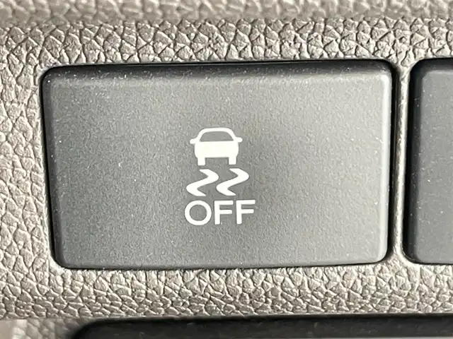 ホンダ フリード G ホンダセンシング 千葉県 2019(平31)年 6.2万km ホワイトオーキッドパール 禁煙車　/社外７型ナビ（MDV-S706）　/AM＆FM＆Bluetooth＆フルセグTV＆CD＆DVD/ホンダセンシング/衝突軽減ブレーキ/レーダークルーズコントロール　/ビルトインＥＴＣ　/レーンキープアシスト　/両側電動スライドドア　/ＬＥＤヘッドライト（オートライト付き）/ドアバイザー　/ＩＳＯＦＩＸ/2列目キャプテンシート/バックカメラ/アイドリングストップ/ウィンカーミラー/プッシュスタート