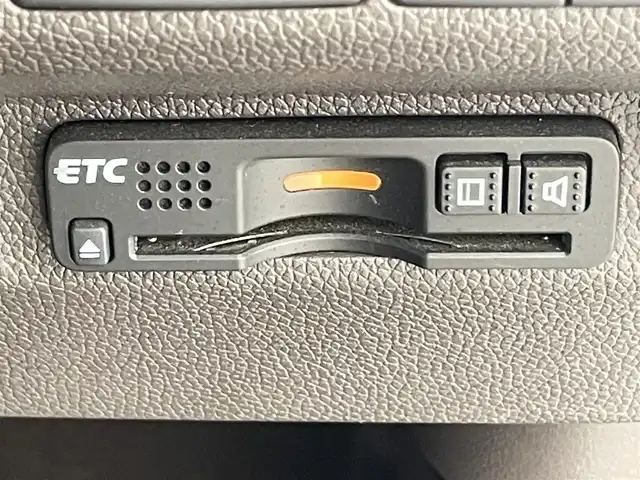 ホンダ フリード G ホンダセンシング 千葉県 2019(平31)年 6.2万km ホワイトオーキッドパール 禁煙車　/社外７型ナビ（MDV-S706）　/AM＆FM＆Bluetooth＆フルセグTV＆CD＆DVD/ホンダセンシング/衝突軽減ブレーキ/レーダークルーズコントロール　/ビルトインＥＴＣ　/レーンキープアシスト　/両側電動スライドドア　/ＬＥＤヘッドライト（オートライト付き）/ドアバイザー　/ＩＳＯＦＩＸ/2列目キャプテンシート/バックカメラ/アイドリングストップ/ウィンカーミラー/プッシュスタート