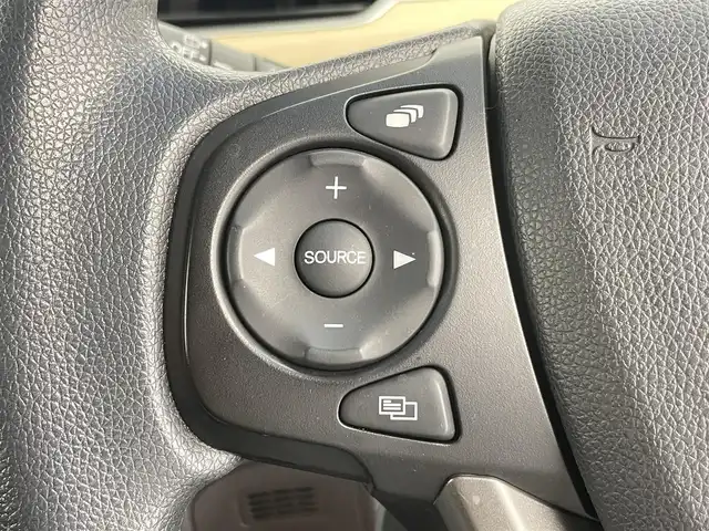 ホンダ フリード G ホンダセンシング 千葉県 2019(平31)年 6.2万km ホワイトオーキッドパール 禁煙車　/社外７型ナビ（MDV-S706）　/AM＆FM＆Bluetooth＆フルセグTV＆CD＆DVD/ホンダセンシング/衝突軽減ブレーキ/レーダークルーズコントロール　/ビルトインＥＴＣ　/レーンキープアシスト　/両側電動スライドドア　/ＬＥＤヘッドライト（オートライト付き）/ドアバイザー　/ＩＳＯＦＩＸ/2列目キャプテンシート/バックカメラ/アイドリングストップ/ウィンカーミラー/プッシュスタート