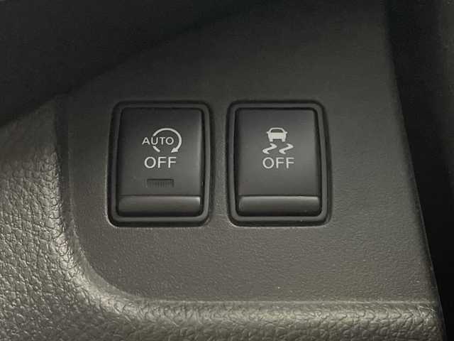 日産 セレナ HWS S HV Vセレ +Sefty 鹿児島県 2016(平28)年 8.1万km ブリリアントホワイトパール 社外ナビ/（CD/DVD/Bluetooth/フルセグテレビ)/フリップダウンモニター/バックカメラー/ミラー一体型ドライブレコーダー/両側パワースライドドア/エマージェンシーブレーキ/レーンキープアシスト/クルーズコントロール/社外フロアマット/ドアバイザー/ビルドインETC