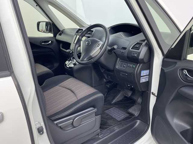 日産 セレナ HWS S HV Vセレ +Sefty 鹿児島県 2016(平28)年 8.1万km ブリリアントホワイトパール 社外ナビ/（CD/DVD/Bluetooth/フルセグテレビ)/フリップダウンモニター/バックカメラー/ミラー一体型ドライブレコーダー/両側パワースライドドア/エマージェンシーブレーキ/レーンキープアシスト/クルーズコントロール/社外フロアマット/ドアバイザー/ビルドインETC