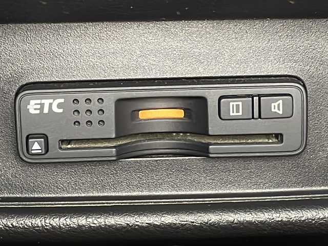 ホンダ オデッセイ ハイブリッド アブソルート・EXホンダセンジング 広島県 2017(平29)年 5.7万km モダンスティールM 禁煙車/純正ナビ/バックカメラ/両側パワースライドドア/ブラインドスポットモニター/1500W給電/レーダークルーズコントロール/ＥＴＣ/オットマン/オートライト/VENERDI18インチアルミホイール(225/45/R18)/衝突被害軽減/レーンキープアシスト/フォグランプ/エアバッグ(運転席/助手席/サイド/カーテン)