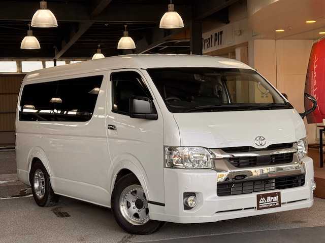 トヨタ ハイエース GL 道北・旭川 2019(令1)年 1.9万km ホワイトパールクリスタルシャイン 寒冷地仕様　/ＴｏｙｏｔａＳａｆｅｔｙＳｅｎｓｅＰ/社外ナビ　/フルセグＴＶ/デジタルインナーミラー　/ベッドキット　/ヒッチメンバー　/エンジンスターター　/ＬＥＤヘッドライト　/社外１６インチＡＷ　/パワースライドドア