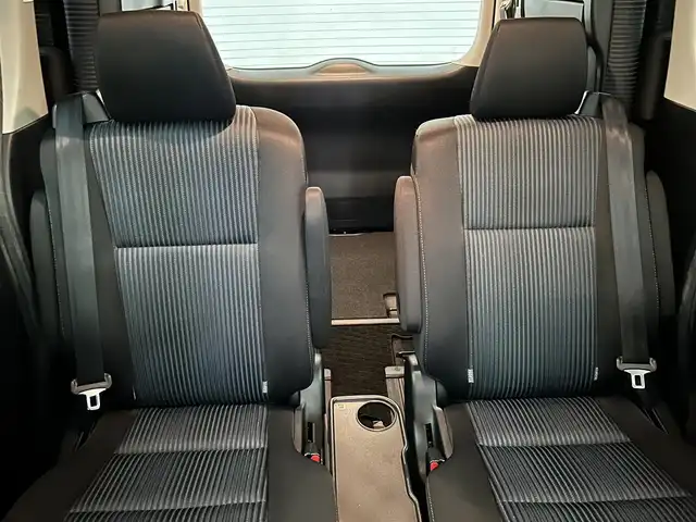 トヨタ ヴォクシー ZS 煌 愛媛県 2015(平27)年 9.1万km ブラック 社外ディスプレイオーディオ　/バックカメラ　/前方ドラレコ　/純正ETC　/両側パワースライドドア/社外シフトノブ　/社外コンソール　/LEDライト　/スペアキー/純正アルミホイール