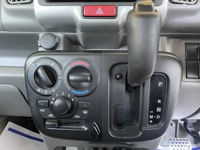 スズキ エブリイ PA リミテッド 宮城県 2021(令3)年 6.2万km シルキーシルバーメタリック (株)IDOMが運営する【じしゃロン仙台店】の自社ローン専用車両になりますこちらは現金またはオートローンご利用時の価格です。自社ローンご希望の方は別途その旨お申付け下さい/社外ナビ(AVN-R10)/・FM/AM/Bluetooth/・フルセグTV/・CD/ETC/両側スライドドア/LEDヘッドライト/ヘッドライトレベライザー/フルフラットシート/社外12インチAW/リモコンキー