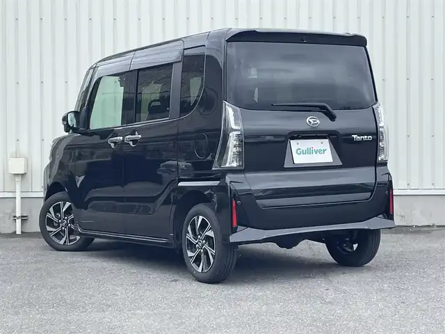 ダイハツ タント カスタム X 山形県 2023(令5)年 1.7万km ブラックマイカメタリック 4WD/衝突軽減ブレーキ/両側パワースライドドア/全方位カメラ/メモリナビ/　【CD DVD BT】/フルセグTV/ETC/ドライブレコーダー/ハーフレザーシート/シートヒーター/ステアリングスイッチ/オートホールド/アイドリングストップ/コーナーセンサー/LEDライト/フォグランプ/ウィンカーミラー/純正フロアマット