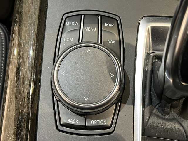 ＢＭＷ Ｘ５ xDrive 35d Mスポーツ 新潟県 2018(平30)年 5.4万km アルピンホワイトⅢ オプション/セレクトパッケージ/-電動パノラマガラスサンルーフ/-リヤシートヒーター /-12V電源ソケット/-ソフトクローズドア/-ランバーサポート/harman/kardonサラウンドサウンド/コンフォートパッケージ/-コンフォートシート/-ベンチレーションシート/-4ゾーンオートエアコン/アダプティブLEDヘッドライト/主要装備/インテリジェントセーフティ/-衝突被害軽減ブレーキ/-車線逸脱警報/-ブラインドスポットモニター/純正HDDナビ/(CD/DVD/Bluetooth/USB/フルセグTV)/360°カメラ/ETC/ドライブレコーダー/純正19インチアルミホイール/アダプティブクルーズコントロール/パドルシフト/パワーバックドア/コーナーセンサー/黒革シート