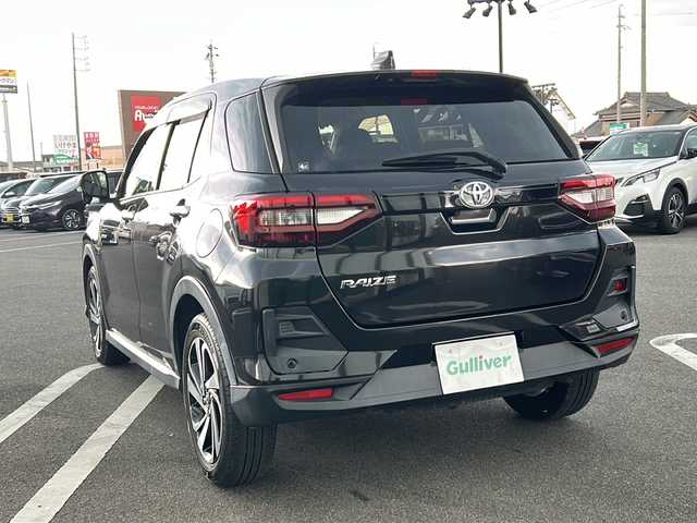 トヨタ ライズ Z 岐阜県 2021(令3)年 1.8万km ブラックマイカメタリック 社外ナビ　/ＥＴＣ　/バックカメラ　/レーダークルーズコントロール/盗難防止装置　/衝突軽減システム　/横滑り防止装置　/アイドリングストップ　/前後コーナーセンサー　/ＬＥＤヘッドライト　/オートライト　/プッシュスタート　/スマートキー　/シートヒーター/純正フロアマット/純正17インチアルミホイール