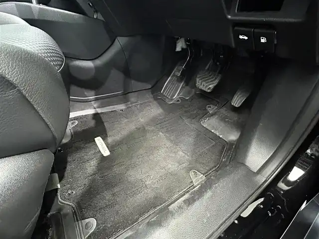日産 エクストレイル 20X エマージェンシーブレーキ 鹿児島県 2015(平27)年 6.4万km ダイヤモンドブラック 純正7インチSDナビ【MC315D-W】/（フルセグTV/CD/DVD/FM/AM/SD/BT）/TVキャンセラー/バックカメラ/アイドリングストップ/革巻きステアリング/ステアリングリモコン/前席シートヒーター/前後コーナーセンサー/オートライト/純正フロアマット/純正ドアバイザー/ETC