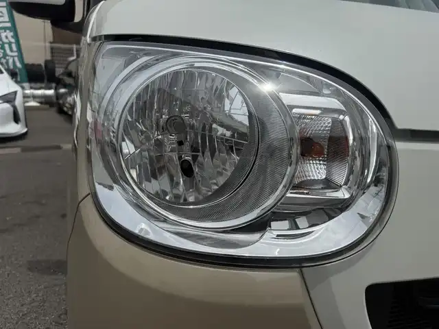 ダイハツ ムーヴ キャンバス X メイクアップ リミテッド SAⅢ 愛知県 2019(平31)年 2.8万km パールホワイトⅢ/ナチュラルベージュマイカメタリック 2トーン /禁煙車//Relax　style//ウッド調デカールパック//ピンストライプ/サイドストライプ/リアバンパーストライプ//フューエルリッドガーニッシュ//社外ナビ//フルセグ/Bluetooth/CD/DVD/SD/MSV/ラジオ//パノラマモニター//両側パワースライドドア//スマートアシストIII//衝突回避支援ブレーキ機能//衝突警報機能//前方後方誤発進抑制制御機能//車線逸脱警報機能//先行車発進お知らせ機能//オートハイビーム//オートヘッドライト//ヘッドライトレベライザー//フォグランプ//プッシュスタート//スペアスマートキー//オートリトラクタブルミラー//VSC＆TRC//ヒルホールドシステム//アイドリングストップ//革巻きステアリング//ステアリモコン//チルトハンドル//フロアマット//後席置きラクボックス//スーパーUV＆IRカットガラス//保証書//取扱説明書//ナビ取扱説明書//点検整備記録簿R2.3.4