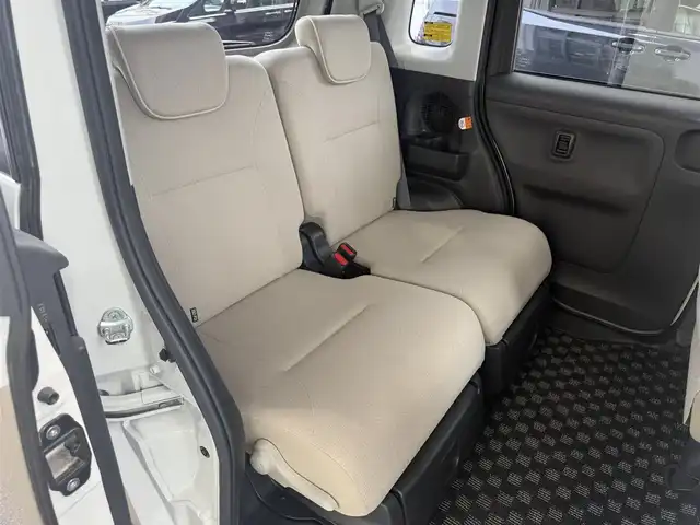 ダイハツ ムーヴ キャンバス X メイクアップ リミテッド SAⅢ 愛知県 2019(平31)年 2.8万km パールホワイトⅢ/ナチュラルベージュマイカメタリック 2トーン /禁煙車//Relax　style//ウッド調デカールパック//ピンストライプ/サイドストライプ/リアバンパーストライプ//フューエルリッドガーニッシュ//社外ナビ//フルセグ/Bluetooth/CD/DVD/SD/MSV/ラジオ//パノラマモニター//両側パワースライドドア//スマートアシストIII//衝突回避支援ブレーキ機能//衝突警報機能//前方後方誤発進抑制制御機能//車線逸脱警報機能//先行車発進お知らせ機能//オートハイビーム//オートヘッドライト//ヘッドライトレベライザー//フォグランプ//プッシュスタート//スペアスマートキー//オートリトラクタブルミラー//VSC＆TRC//ヒルホールドシステム//アイドリングストップ//革巻きステアリング//ステアリモコン//チルトハンドル//フロアマット//後席置きラクボックス//スーパーUV＆IRカットガラス//保証書//取扱説明書//ナビ取扱説明書//点検整備記録簿R2.3.4