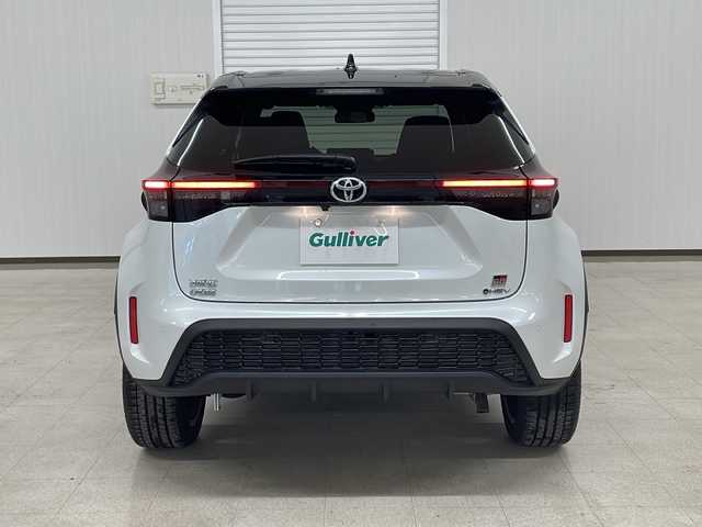トヨタ ヤリスクロス ハイブリッド GRスポーツ 熊本県 2024(令6)年 1.1万km ブラックマイカ/プラチナホワイトパールマイカ 純正ディスプレイオーディオ/（ナビ、BT、USB、HDMI、ラジオ、フルセグ）/ETC/アラウンドビューモニター/レーダークルーズコントロール/ステアリングリモコン/オートハイビーム/・オートライト/・LEDヘッドライト/レーンキープアシスト/横滑り防止/ハーフレザーシート/スマートキー/プッシュスタート