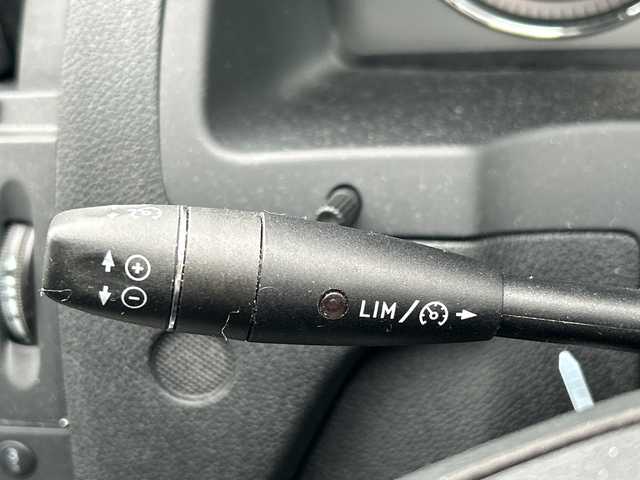 メルセデス・ベンツ Ｃ２００ コンプレッサー SWエレガンス 千葉県 2009(平21)年 7万km オブシディアンブラック 純正ナビ/バックカメラ/クルーズコントロール/ハーフレザー/フルセグＴＶ/スマートキー/カーテンエアバッグ/キセノンライト/オートライト/フォグライト/ルーフレール/１７インチＡＷ/コーナーセンサー